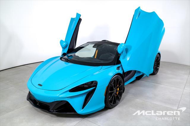 new 2025 McLaren Artura car, priced at $310,498