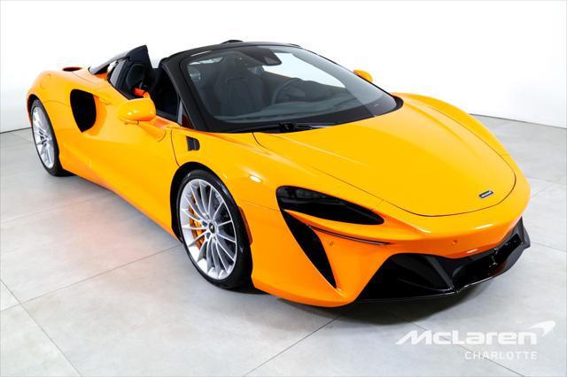 new 2025 McLaren Artura car, priced at $285,258