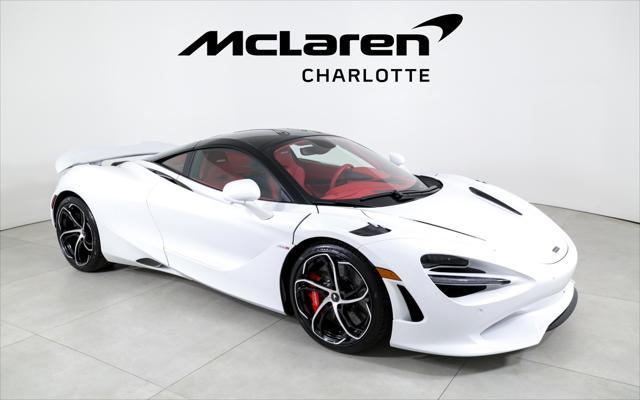 new 2024 McLaren 750S car, priced at $387,053