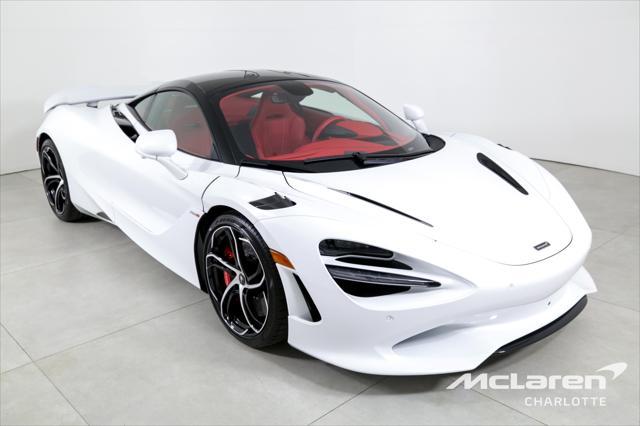 new 2024 McLaren 750S car, priced at $387,053