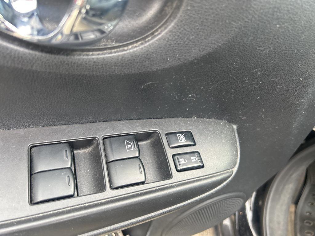 used 2015 Nissan Versa Note car, priced at $7,326