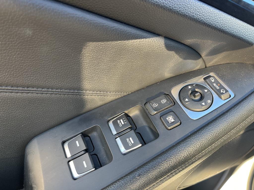 used 2015 Kia Cadenza car, priced at $7,795