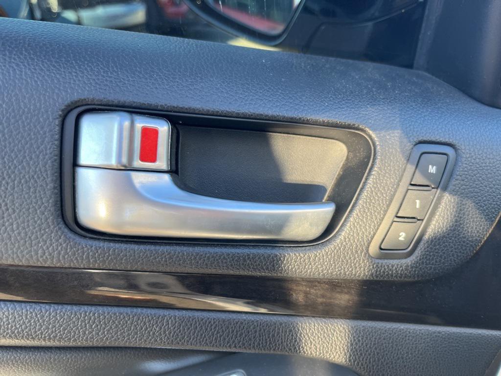 used 2015 Kia Cadenza car, priced at $7,795