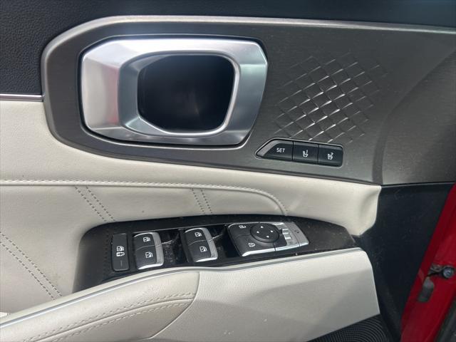 used 2022 Kia Sorento Plug-In Hybrid car, priced at $32,225