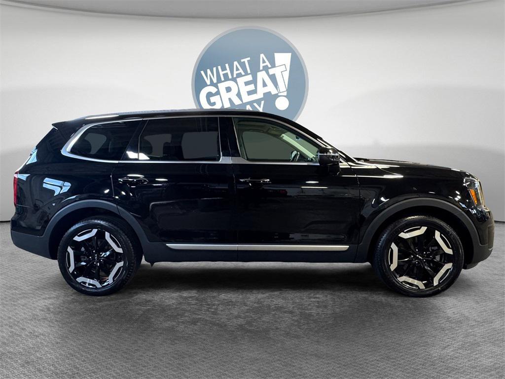 used 2024 Kia Telluride car, priced at $35,999