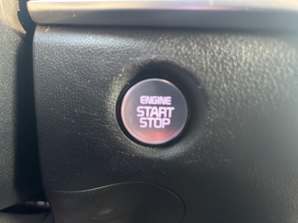 used 2024 Kia Sorento car, priced at $30,894