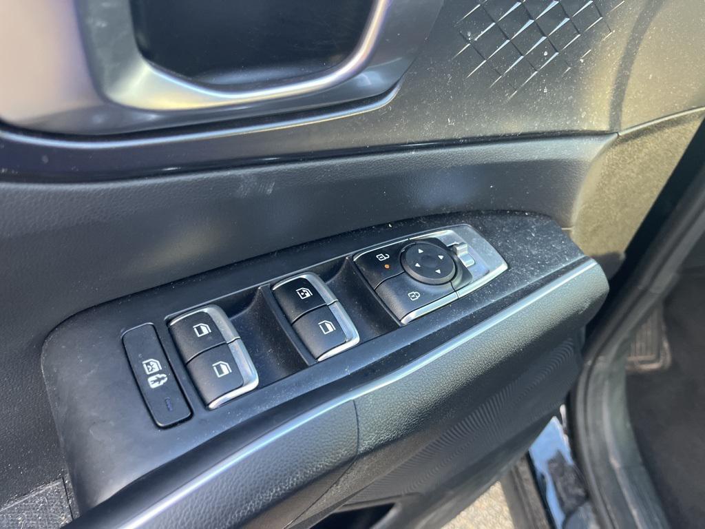 used 2024 Kia Sorento car, priced at $30,894