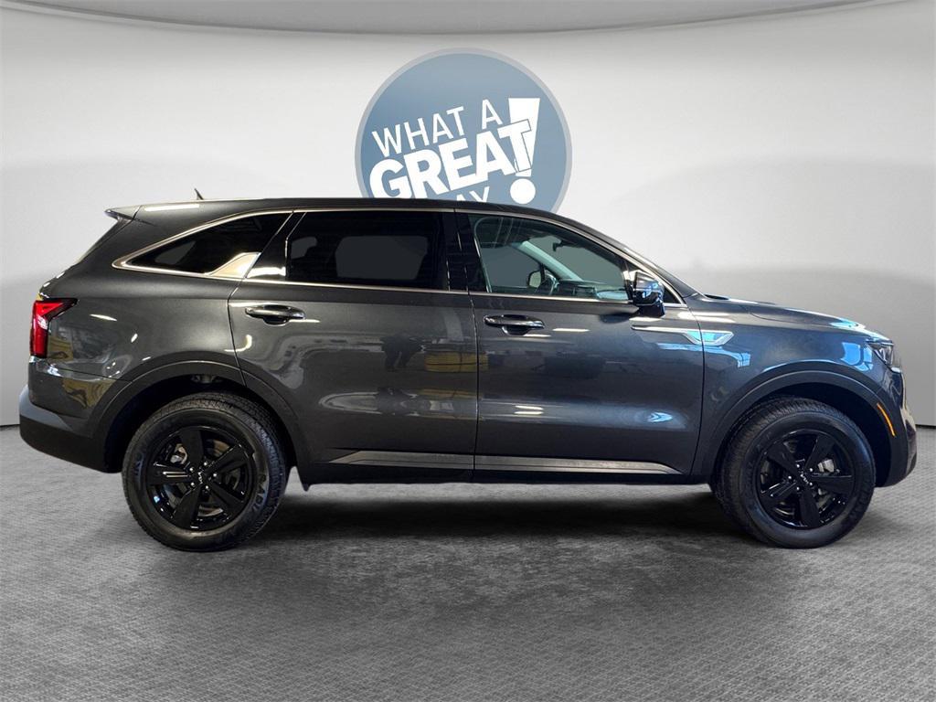 used 2023 Kia Sorento car, priced at $22,795