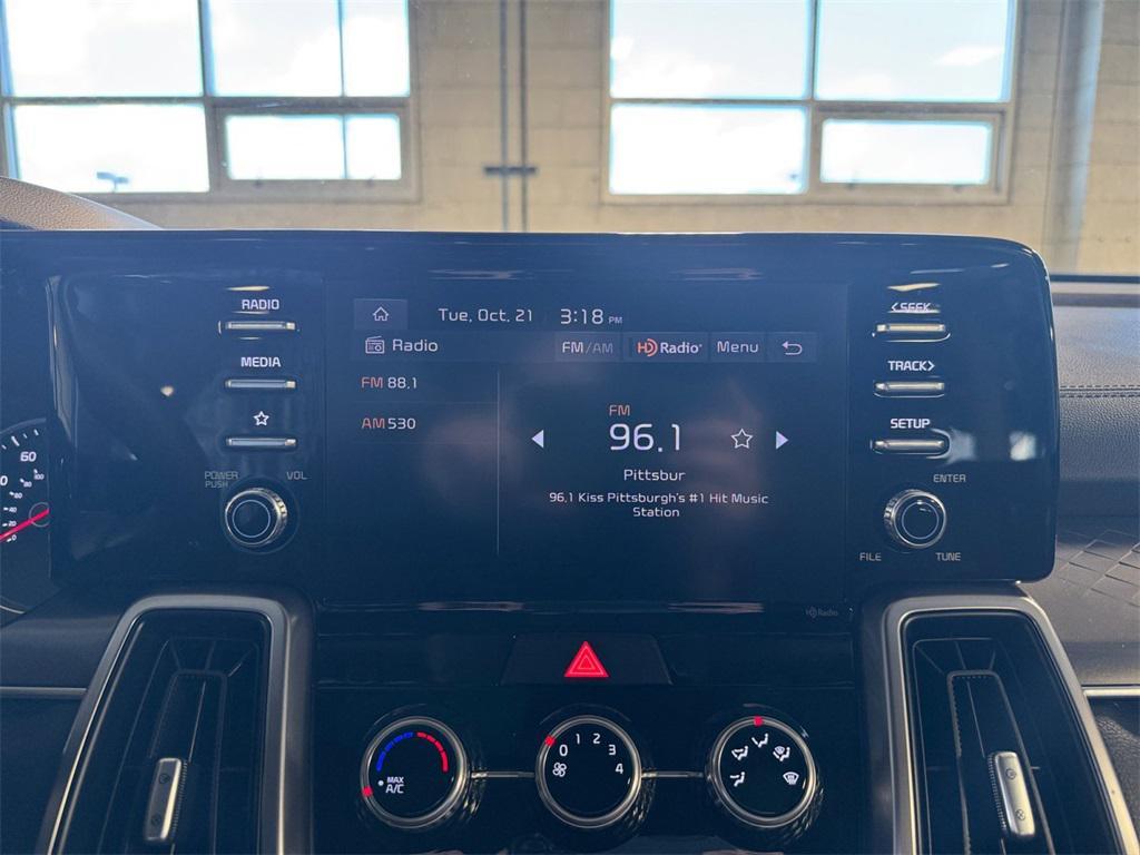 used 2023 Kia Sorento car, priced at $22,795