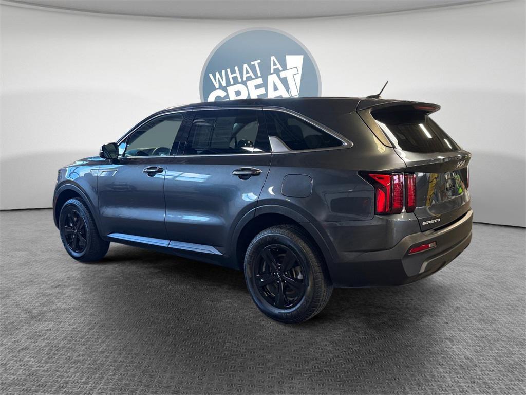 used 2023 Kia Sorento car, priced at $22,795