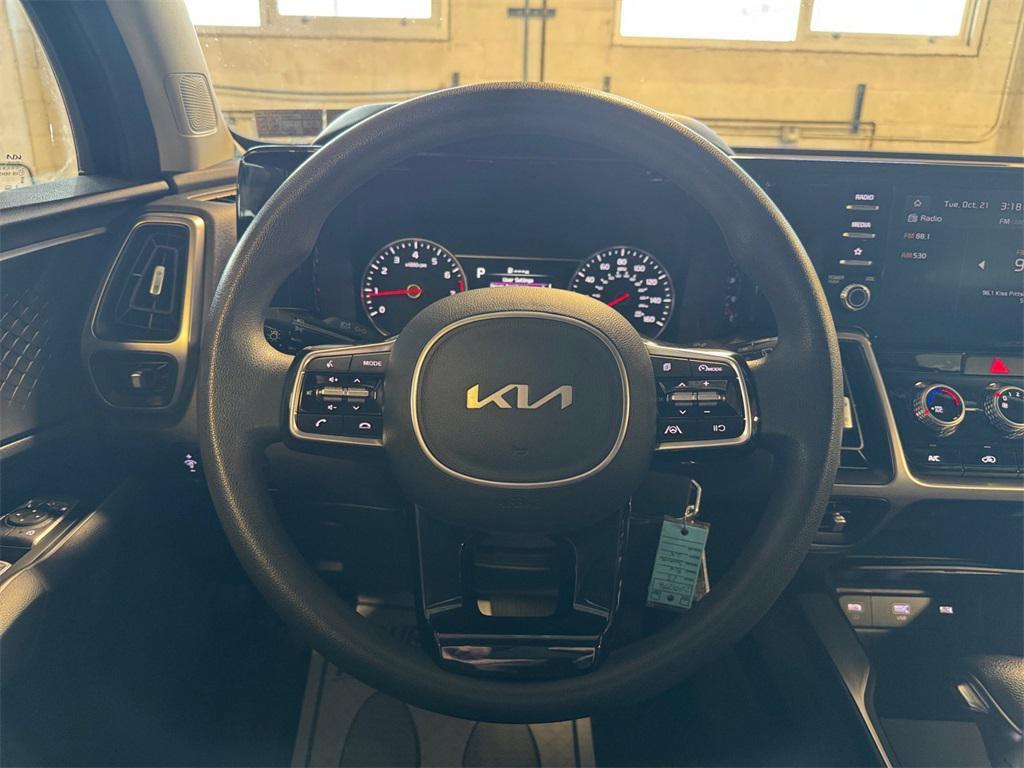 used 2023 Kia Sorento car, priced at $22,795