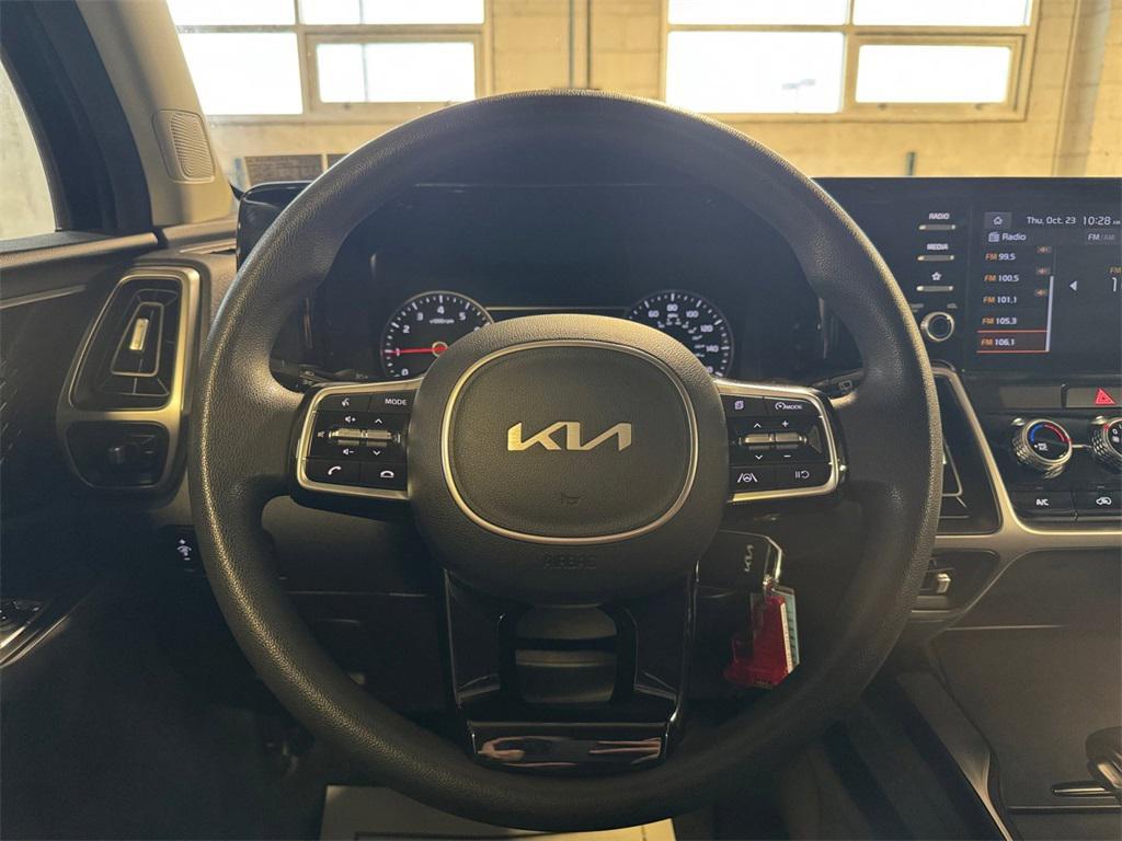 used 2022 Kia Sorento car, priced at $22,795