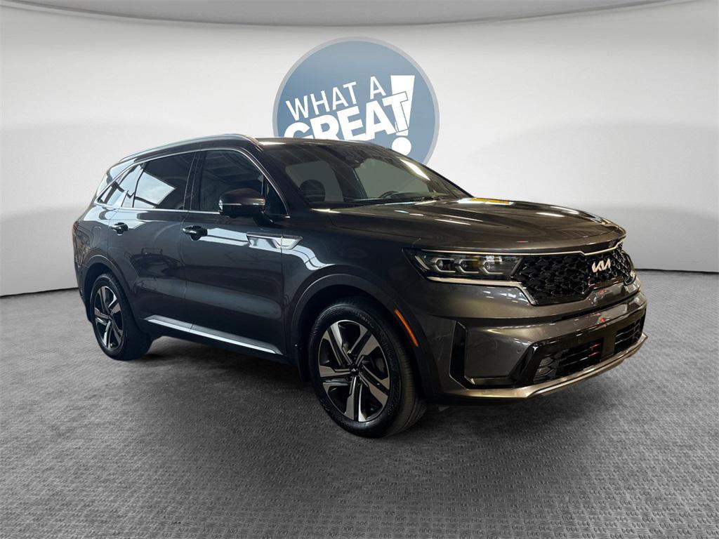 used 2022 Kia Sorento Plug-In Hybrid car, priced at $30,946