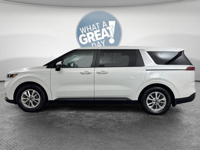 used 2024 Kia Carnival car, priced at $36,499