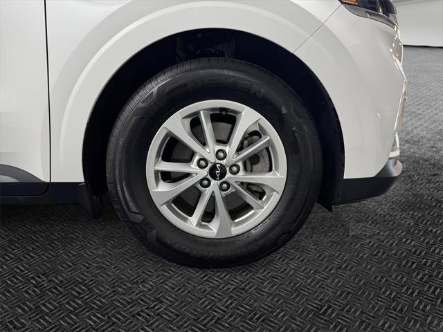 used 2024 Kia Carnival car, priced at $36,499