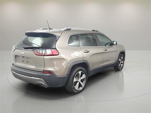 used 2019 Jeep Cherokee car, priced at $19,596