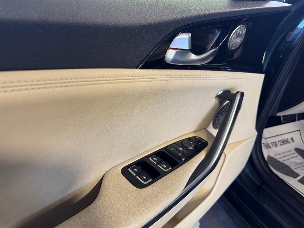used 2022 Kia Stinger car, priced at $28,926