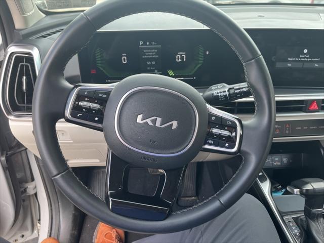 used 2024 Kia Sorento car, priced at $30,999