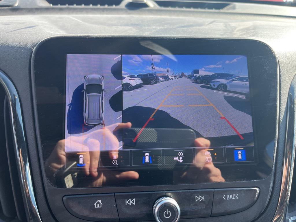 used 2022 Chevrolet Equinox car, priced at $24,892