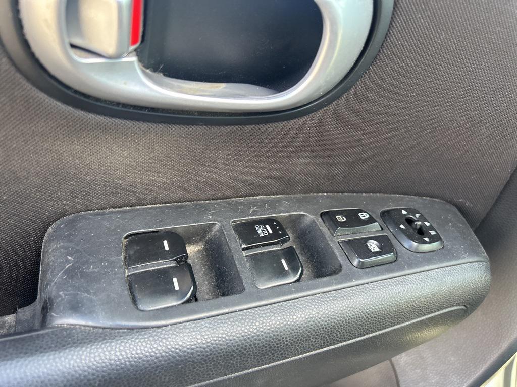 used 2016 Kia Soul car, priced at $11,490