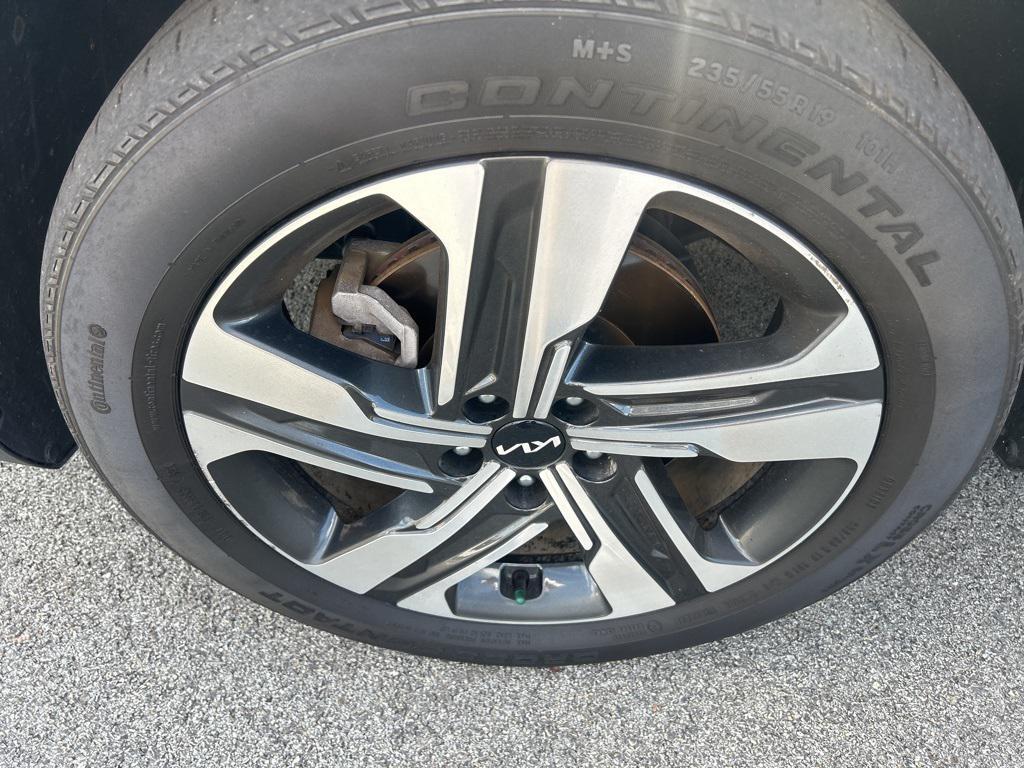 used 2024 Kia Sorento Hybrid car, priced at $36,825