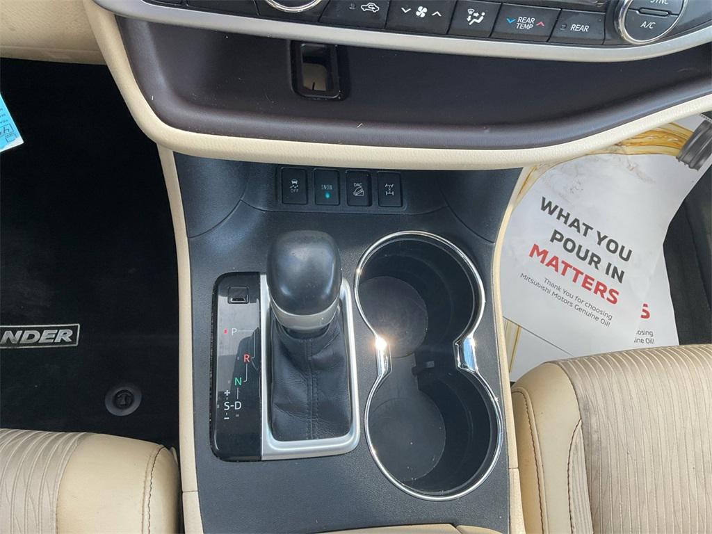 used 2017 Toyota Highlander car, priced at $15,499