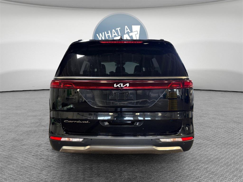 used 2022 Kia Carnival car, priced at $28,499