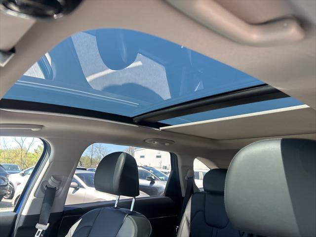 used 2022 Kia Sorento car, priced at $32,964