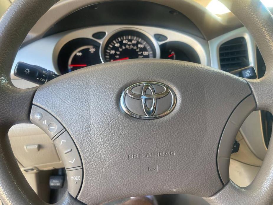 used 2006 Toyota Highlander Hybrid car, priced at $4,995