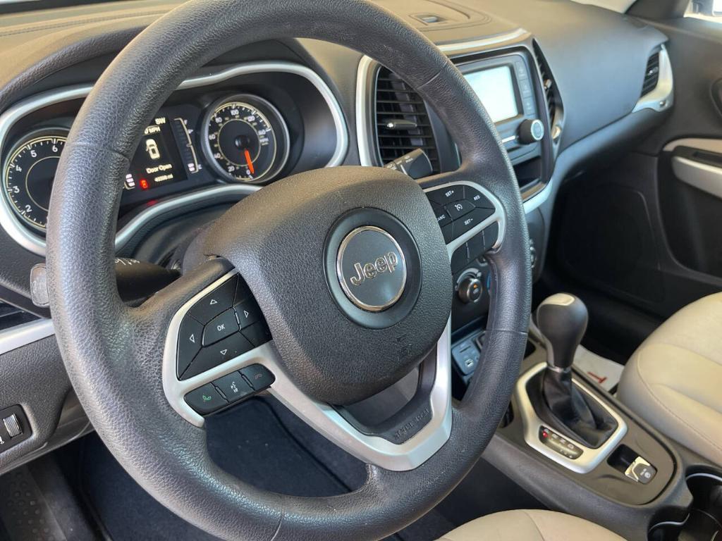 used 2018 Jeep Cherokee car, priced at $14,995