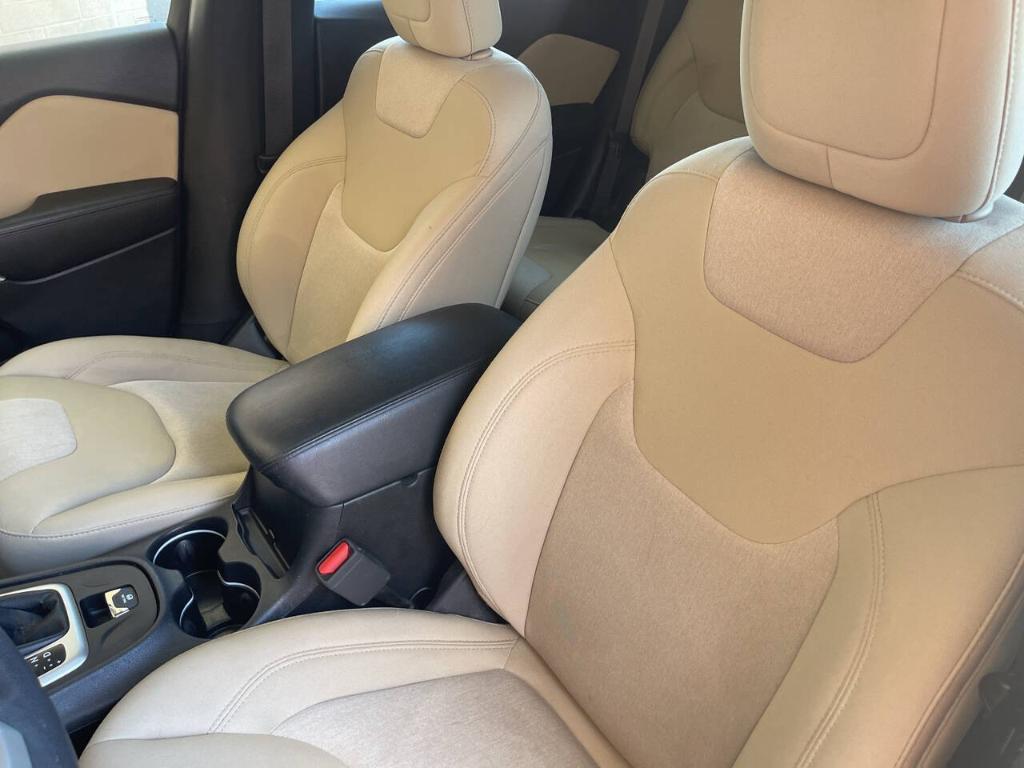 used 2018 Jeep Cherokee car, priced at $14,995
