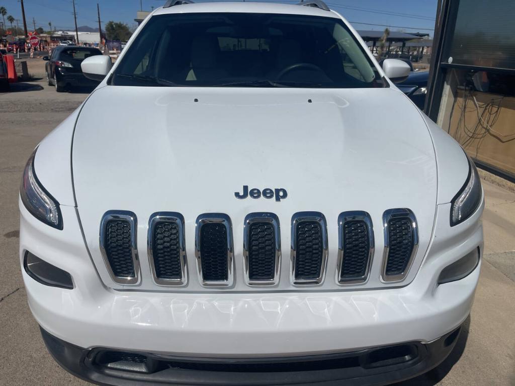 used 2018 Jeep Cherokee car, priced at $14,995