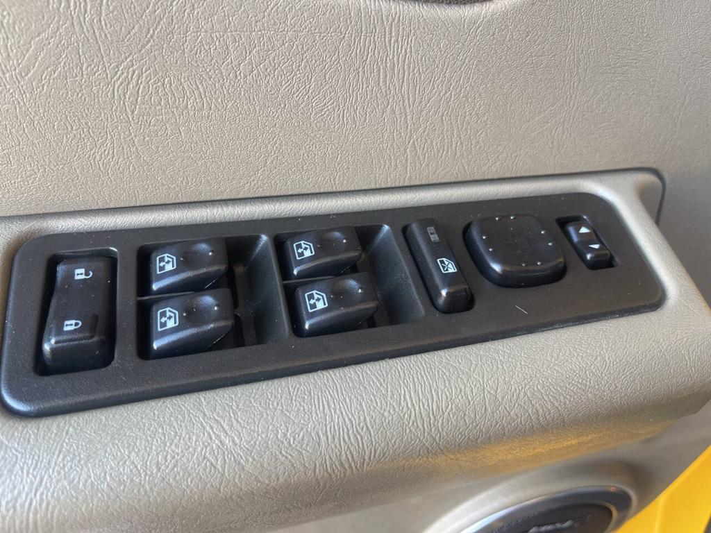 used 2003 Hummer H2 car, priced at $14,995