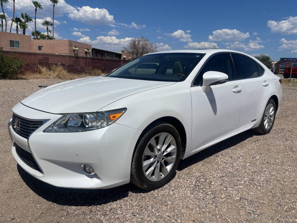 used 2015 Lexus ES 300h car, priced at $15,995