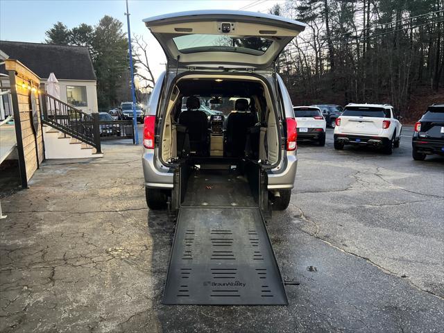 used 2019 Dodge Grand Caravan car