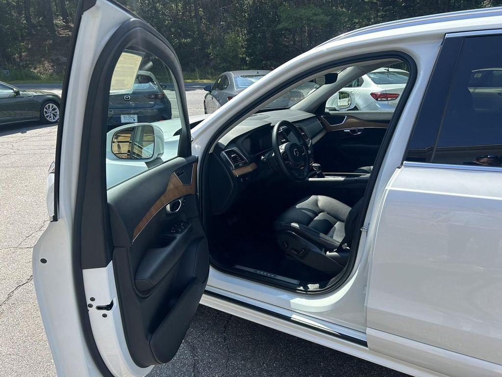 used 2022 Volvo XC90 car