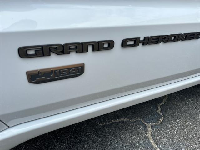 used 2016 Jeep Grand Cherokee car, priced at $20,999