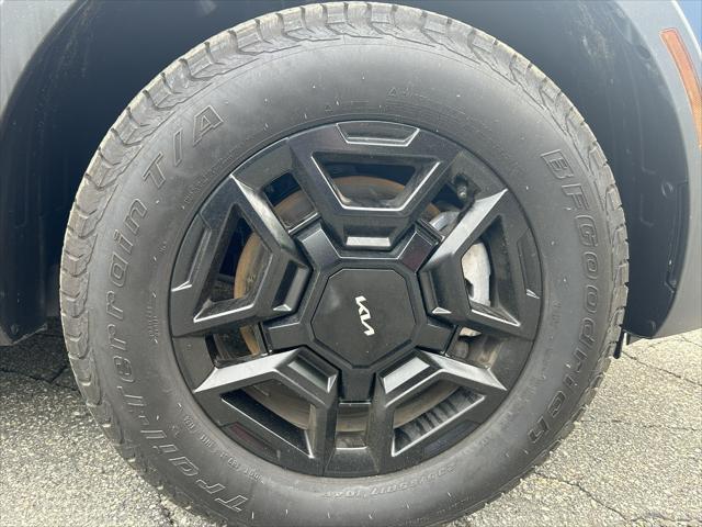 used 2024 Kia Sorento car, priced at $44,999