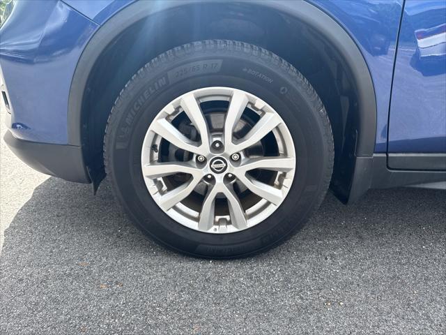 used 2017 Nissan Rogue car, priced at $17,999