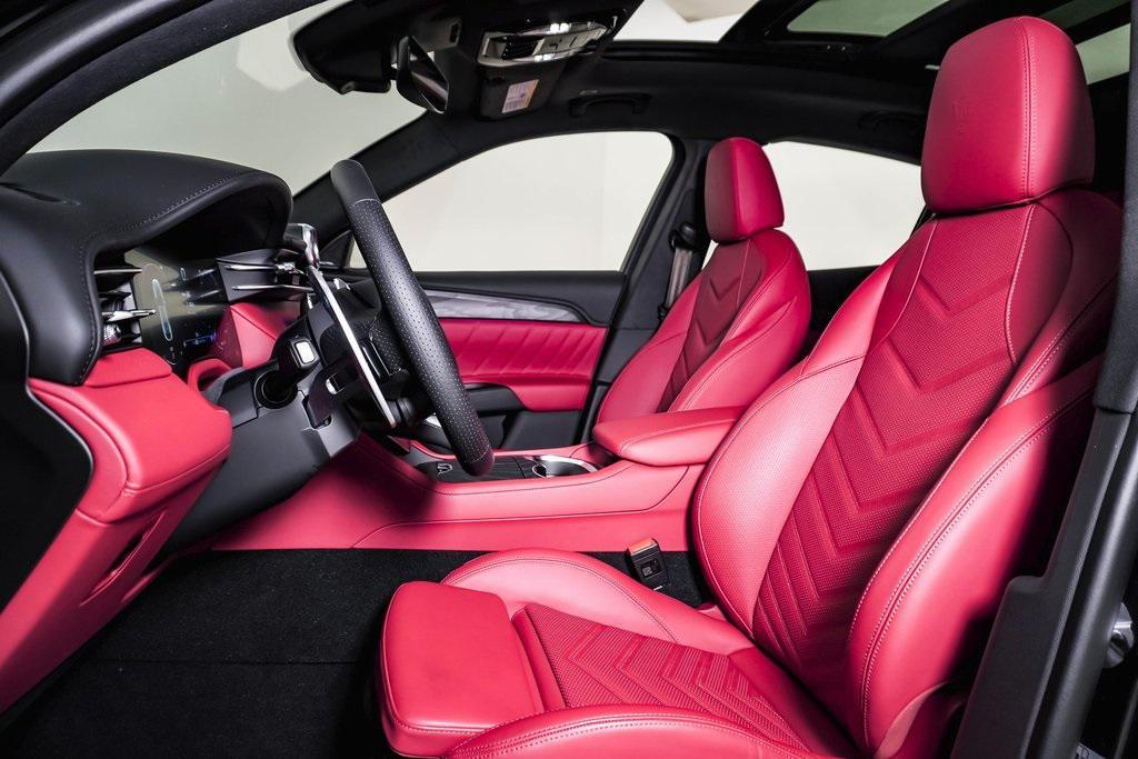 new 2025 Maserati Grecale car, priced at $79,995