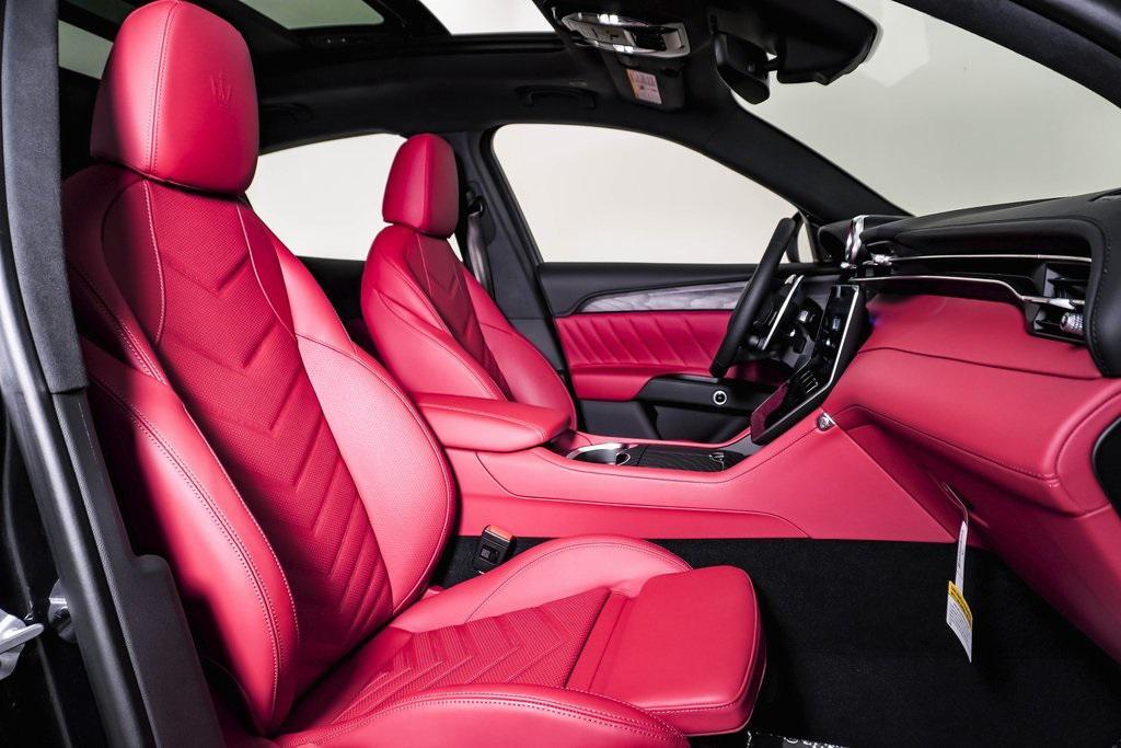 new 2025 Maserati Grecale car, priced at $79,995
