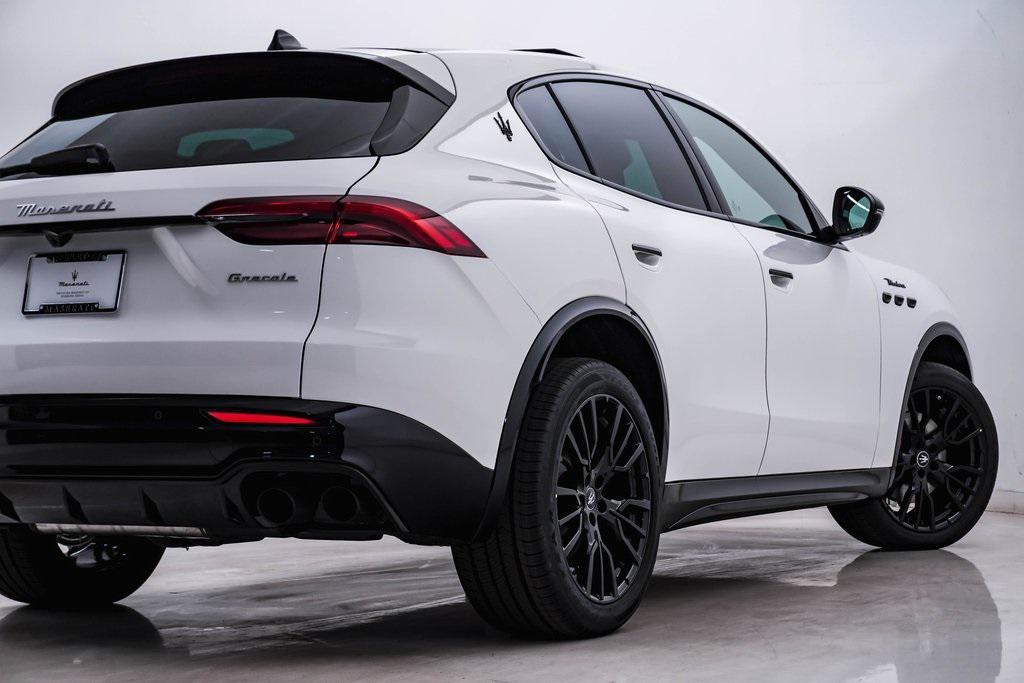 new 2025 Maserati Grecale car, priced at $74,995