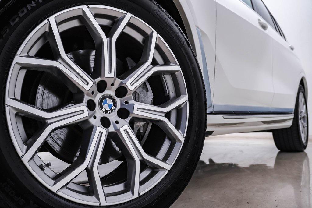 used 2025 BMW X7 car, priced at $70,000