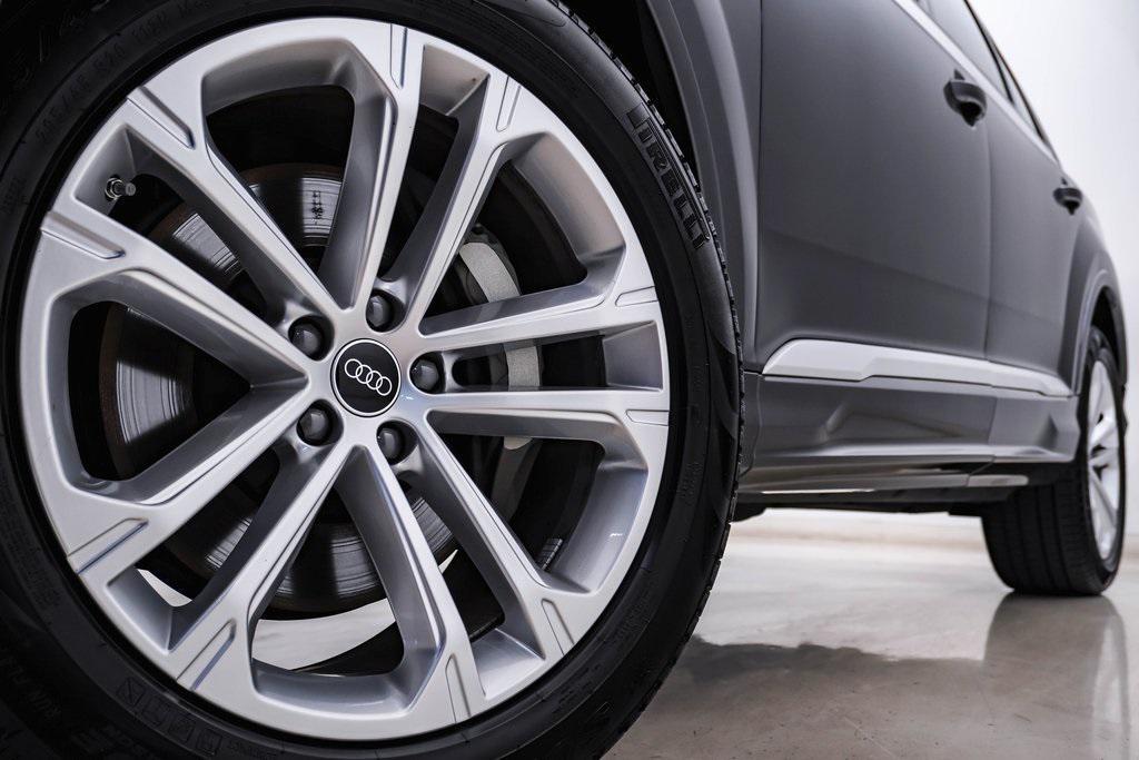 used 2025 Audi Q7 car, priced at $58,000