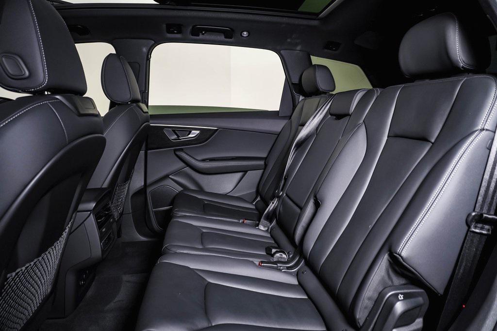 used 2025 Audi Q7 car, priced at $58,000