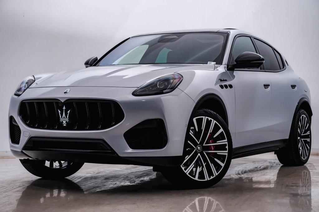 new 2025 Maserati Grecale car, priced at $92,825