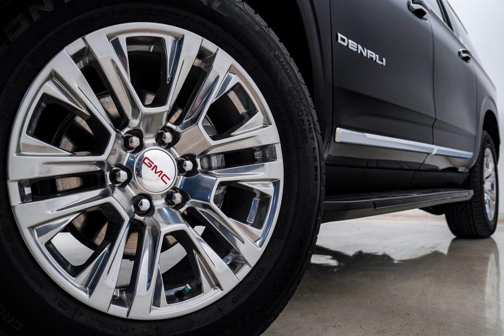 used 2024 GMC Yukon XL car, priced at $76,000