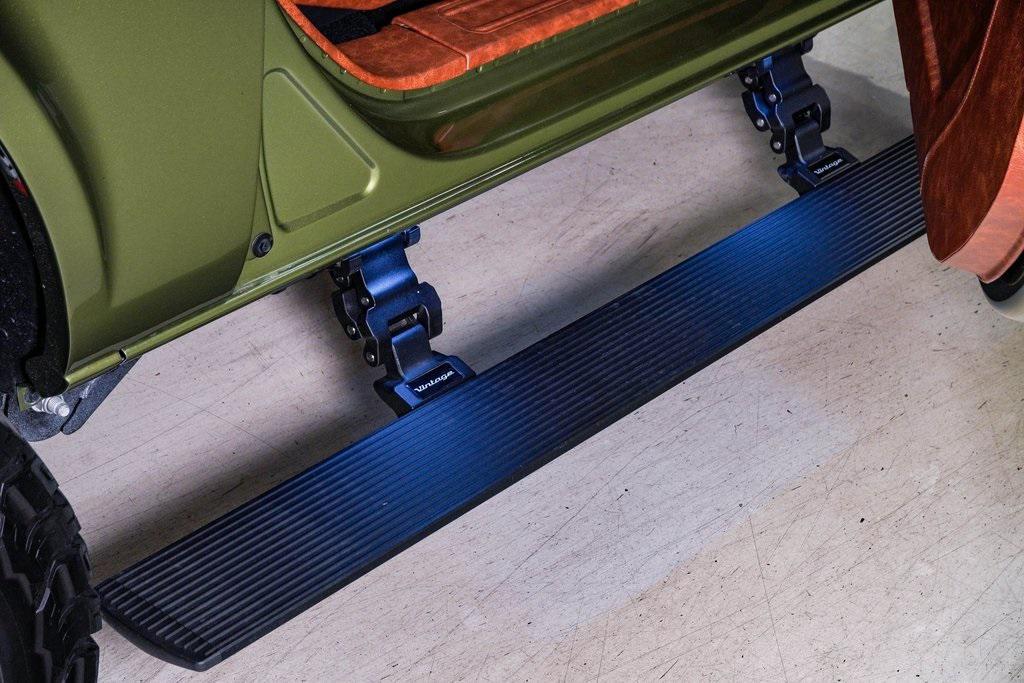 used 2024 Ford Bronco car, priced at $200,000