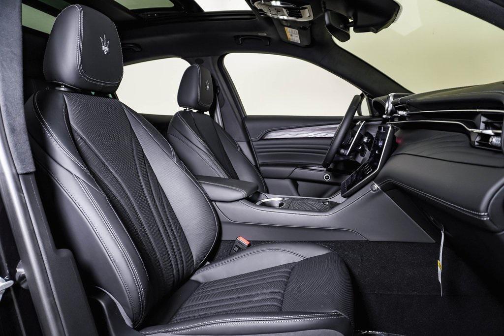 new 2025 Maserati Grecale car, priced at $82,875