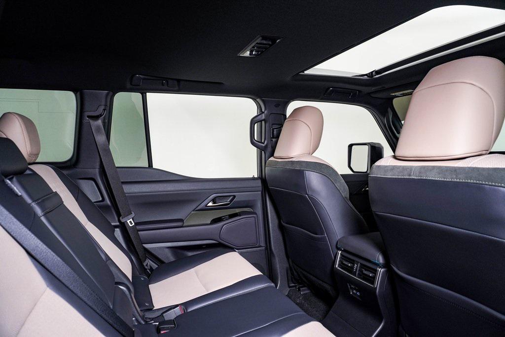 used 2025 Lexus GX 550 car, priced at $89,500